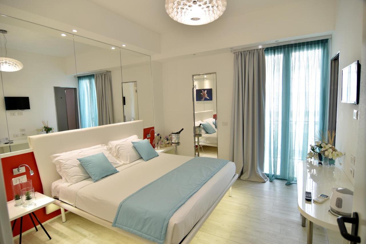 Hotel Nuovo Giardino ริมินี ภายนอก รูปภาพ