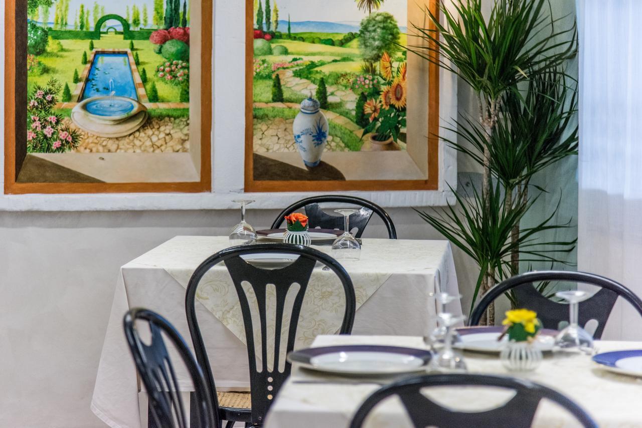 Hotel Nuovo Giardino ริมินี ภายนอก รูปภาพ