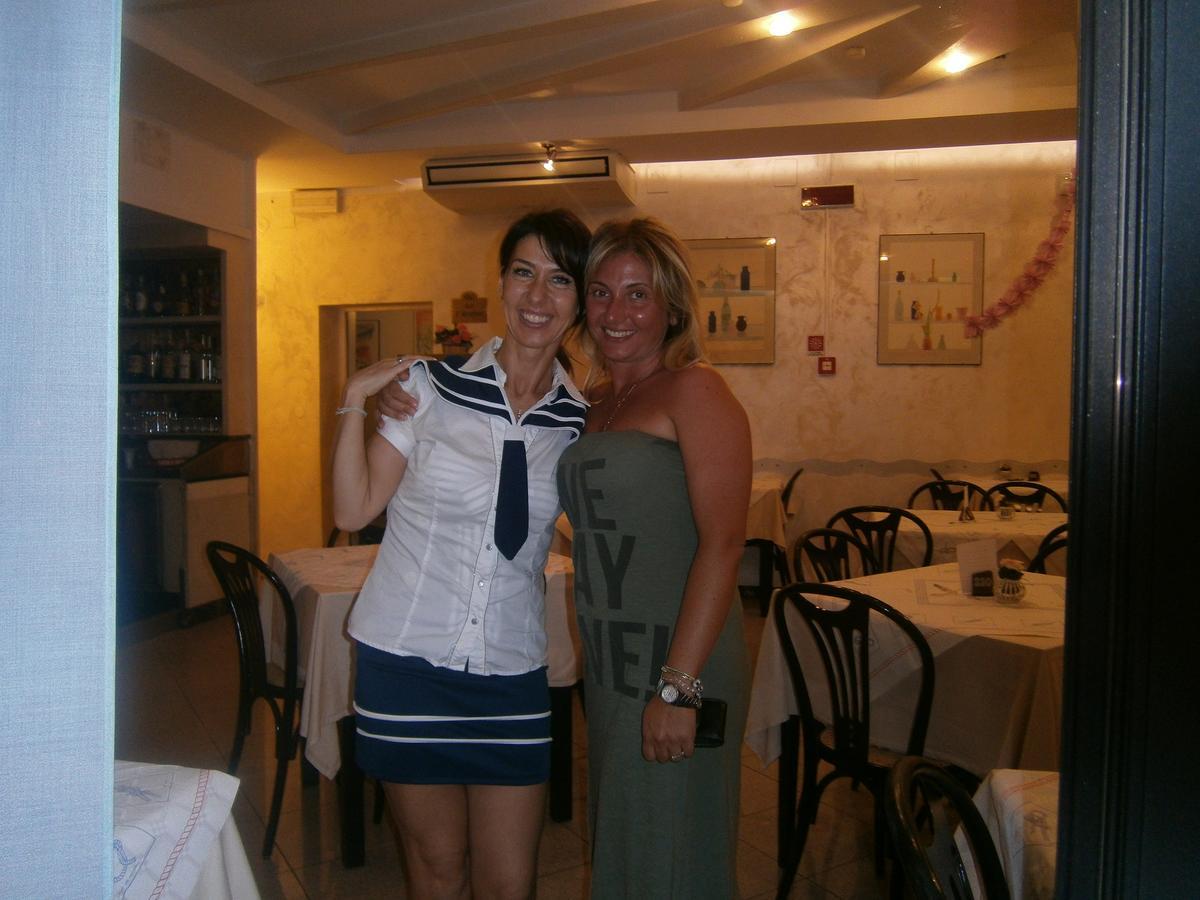 Hotel Nuovo Giardino ริมินี ภายนอก รูปภาพ